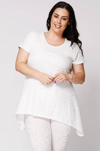 Burnout Tee With Dipped Hem-Cream-UK 26/28 - EU 54/56